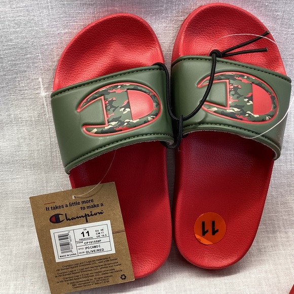 CHAMPION IPO CAMO C UNISEX KID’S SLIDES SANDALS. COLOR: RED AND ILIVE - Picture 6 of 13